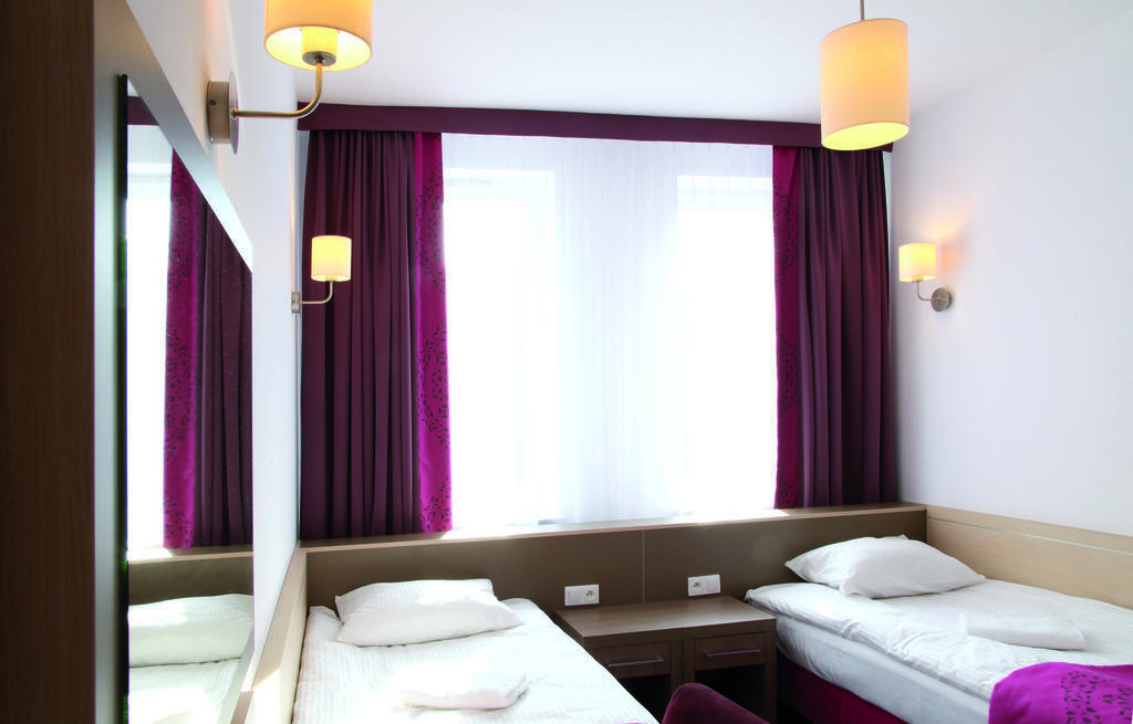 Arche Hotel Siedlce Exterior foto