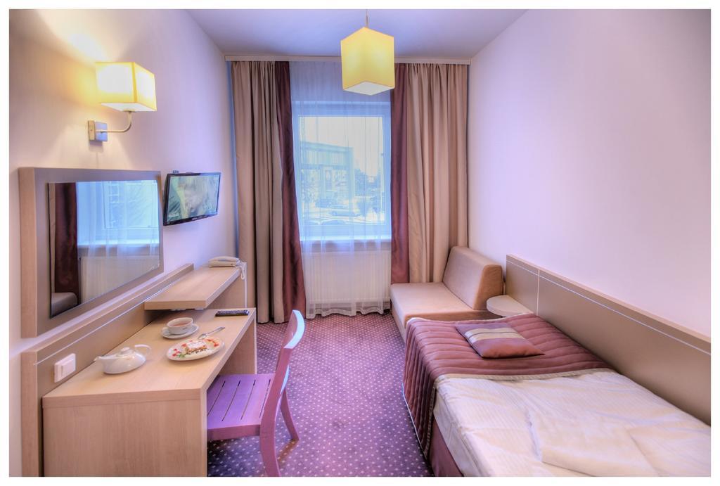 Arche Hotel Siedlce Exterior foto