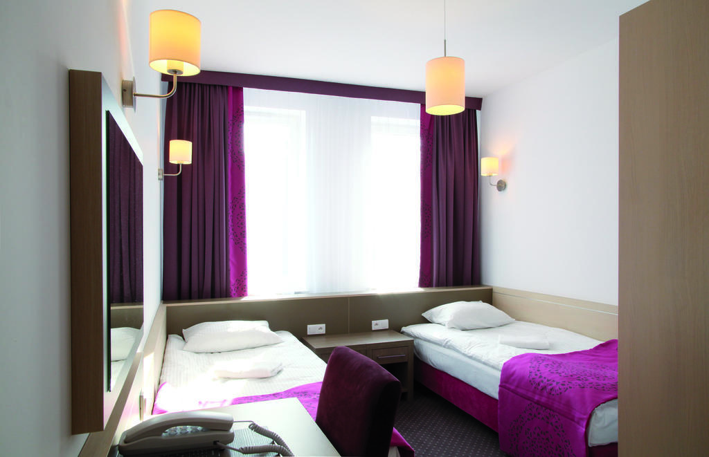 Arche Hotel Siedlce Exterior foto